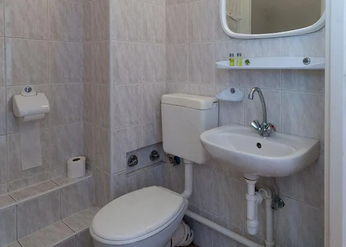 フェリックス ホテル 2*