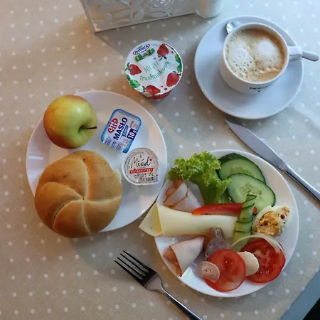 Felix Hotel 2*